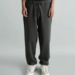 New Brand New Era Lakeside Black Joggers - KTGCaps - Baseball caps for various teams, purchased online at a discount Caps