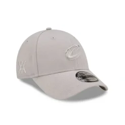 Discount Daniel Arsham x Cleveland Cavaliers 9FORTY Snapback Hat - KTGCaps - Baseball caps for various teams, purchased online at a discount Caps