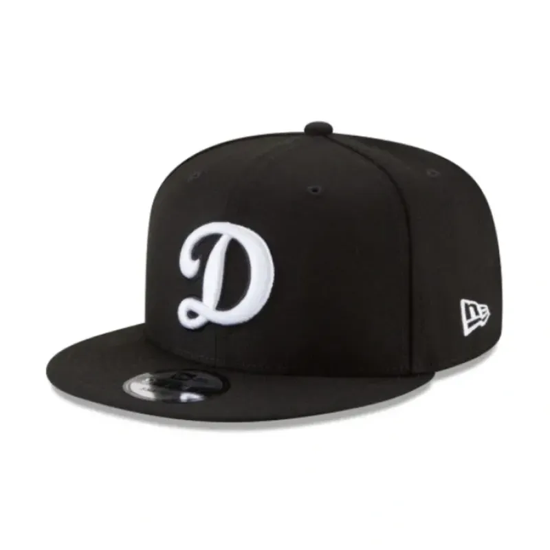 New Los Angeles Dodgers Basic Black and White 9FIFTY Snapback Hat - KTGCaps - Baseball caps for various teams, purchased online at a discount