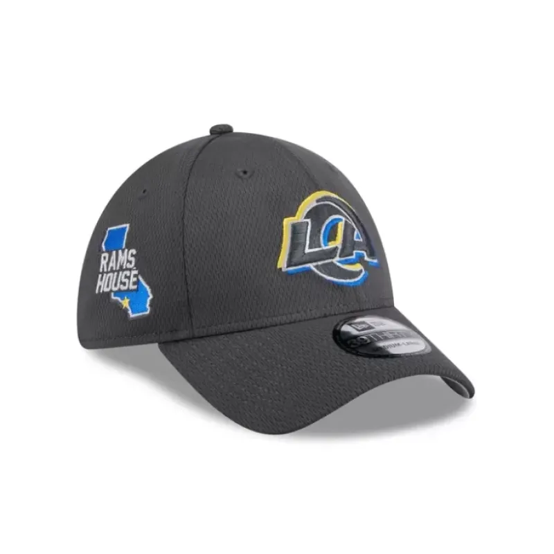 Cheap Notre Dame Fighting Irish Wordmark 9TWENTY Adjustable Hat - KTGCaps - Baseball caps for various teams, purchased online at a discount