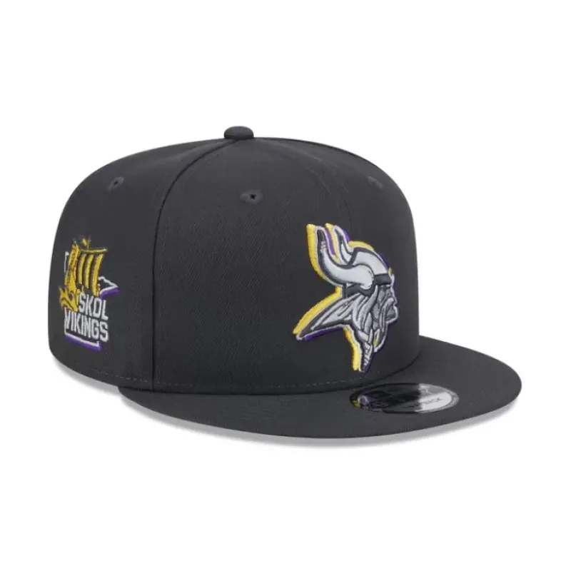 Discount USA Basketball Shield Red 9FIFTY Snapback Hat - KTGCaps - Baseball caps for various teams, purchased online at a discount